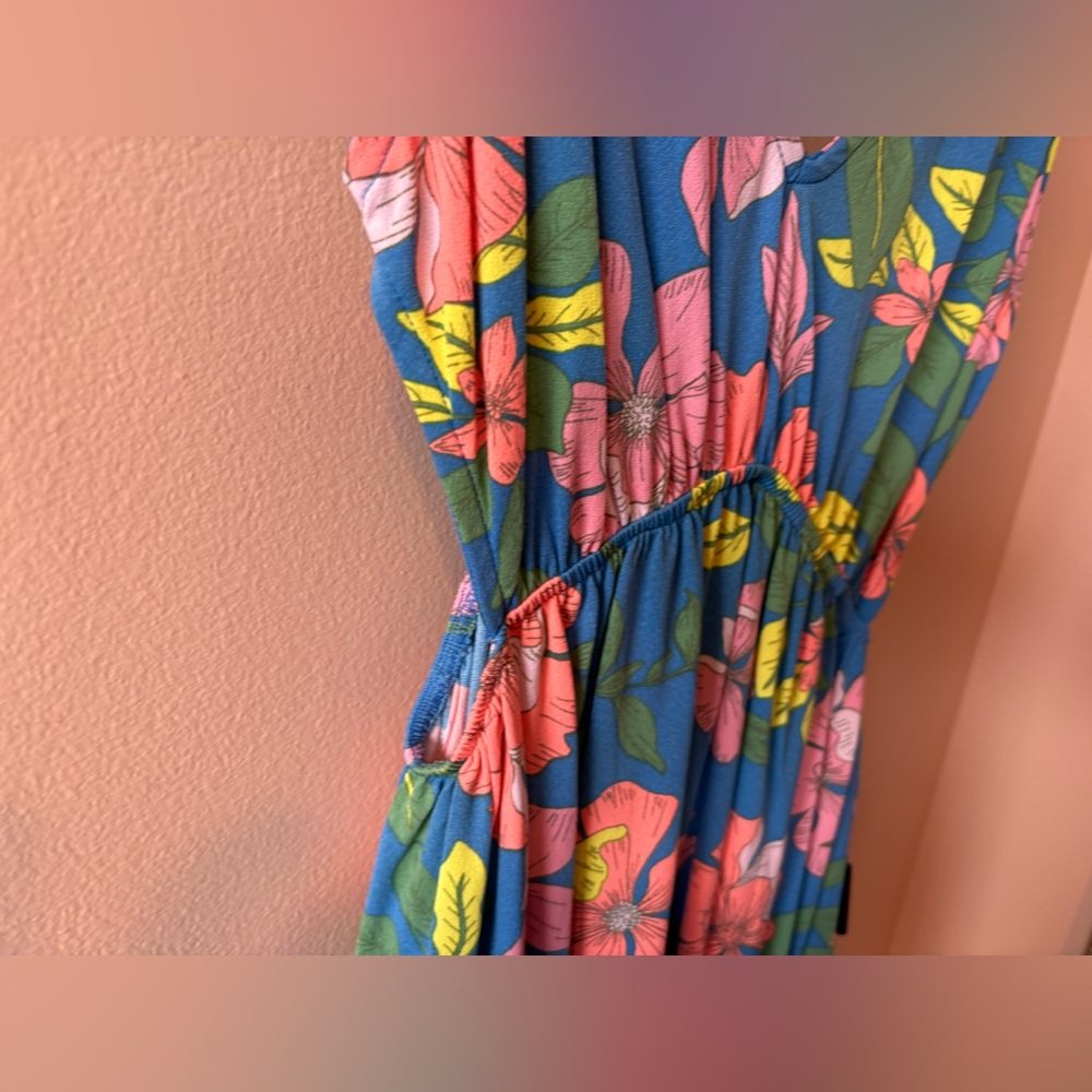 NWT Maaji Floral Sleeveless Dress open on sides of waist Adjustable straps Med - Picture 7 of 8